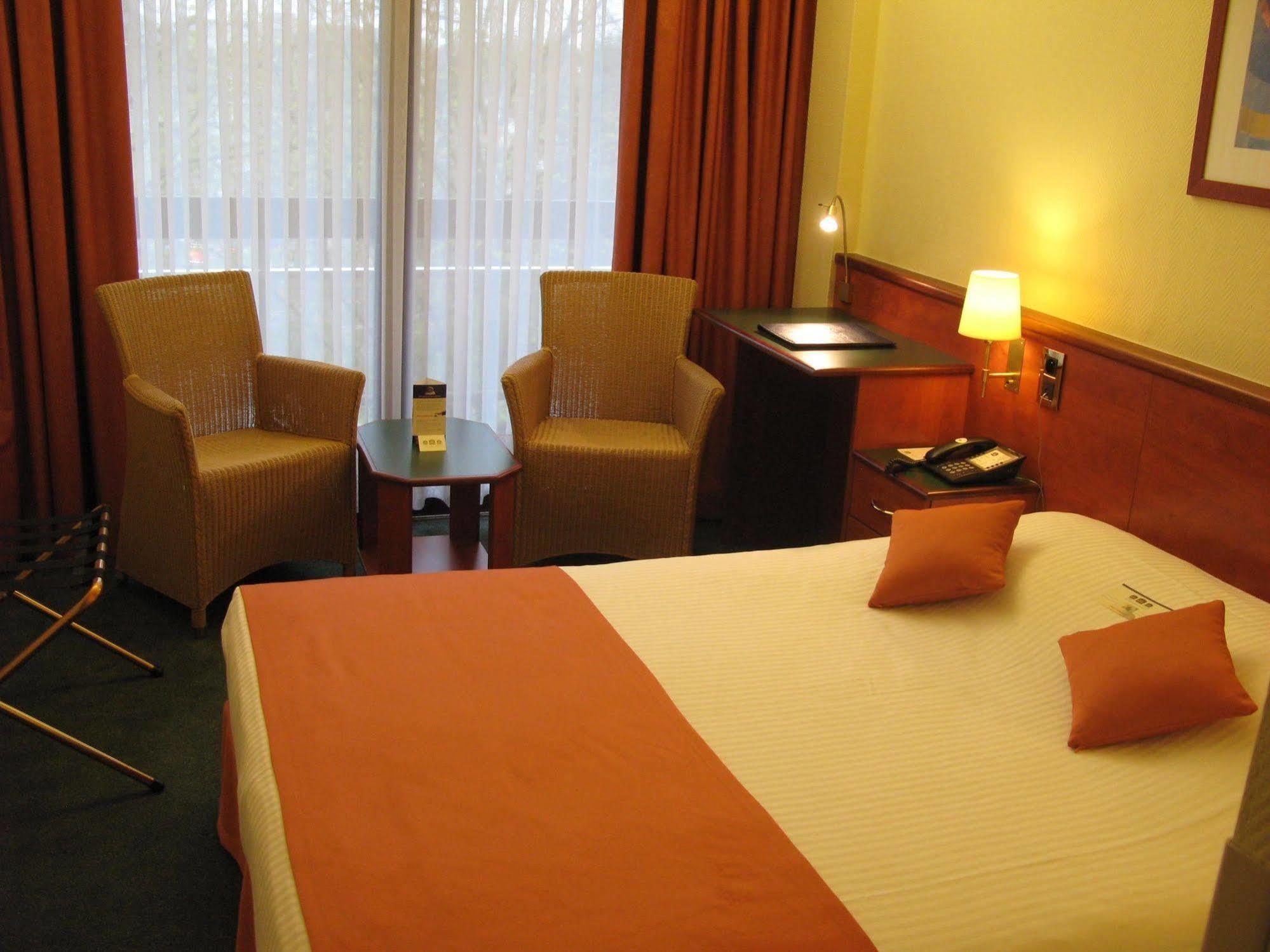 Hotel Best Western County House Saint-Gilles Eksteriør bilde