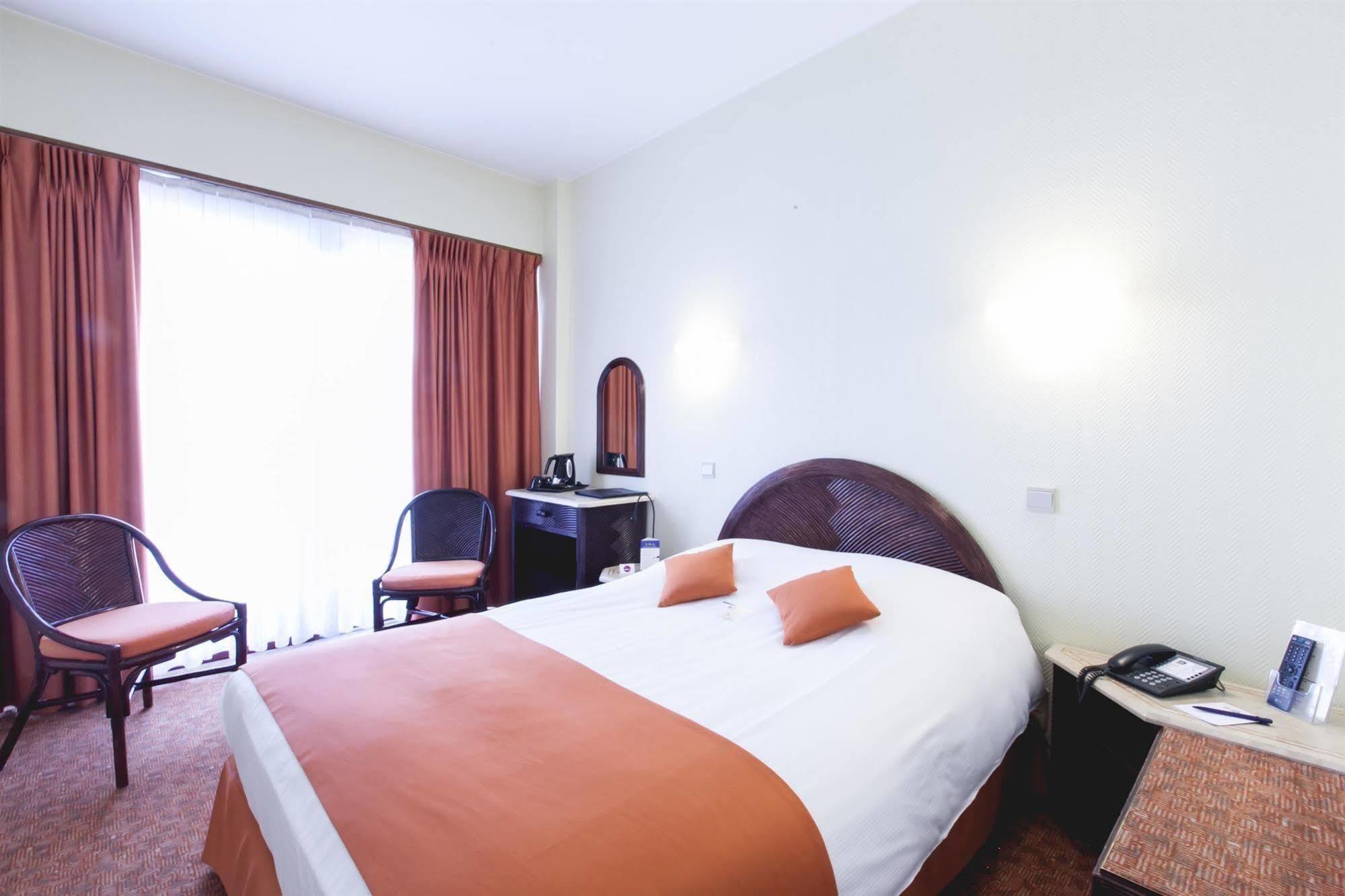 Hotel Best Western County House Saint-Gilles Eksteriør bilde