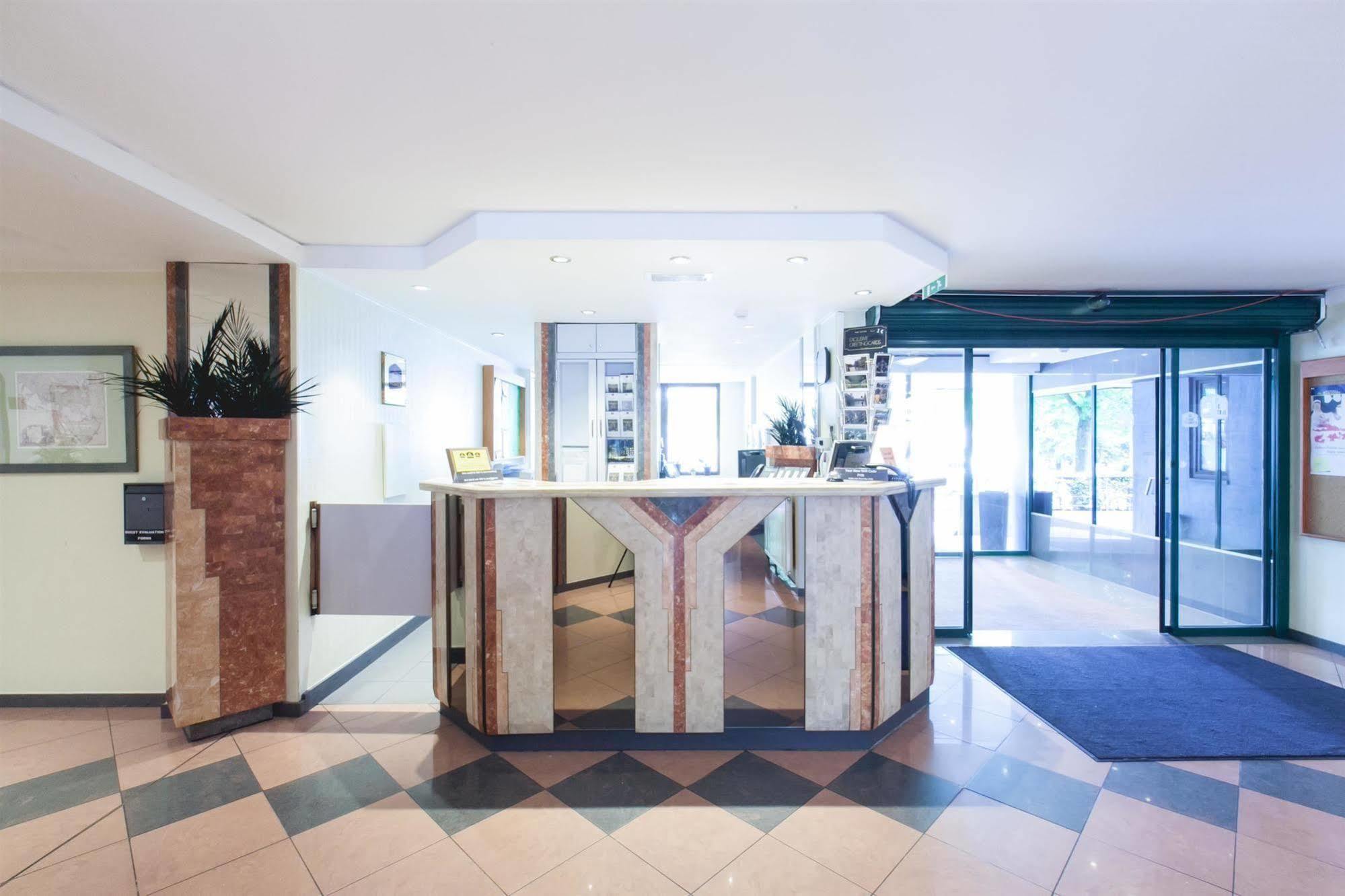 Hotel Best Western County House Saint-Gilles Eksteriør bilde